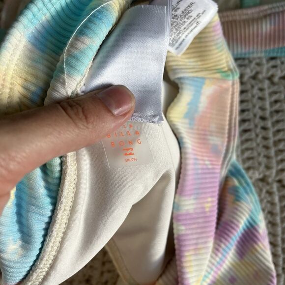 Billabong Bikini Set Ribbed Rainbow Tide Top and High Waisted Bottoms Size S - Picture 7 of 7